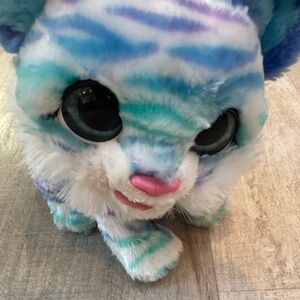 FURREAL North the Sabertooth  baby Kitty .